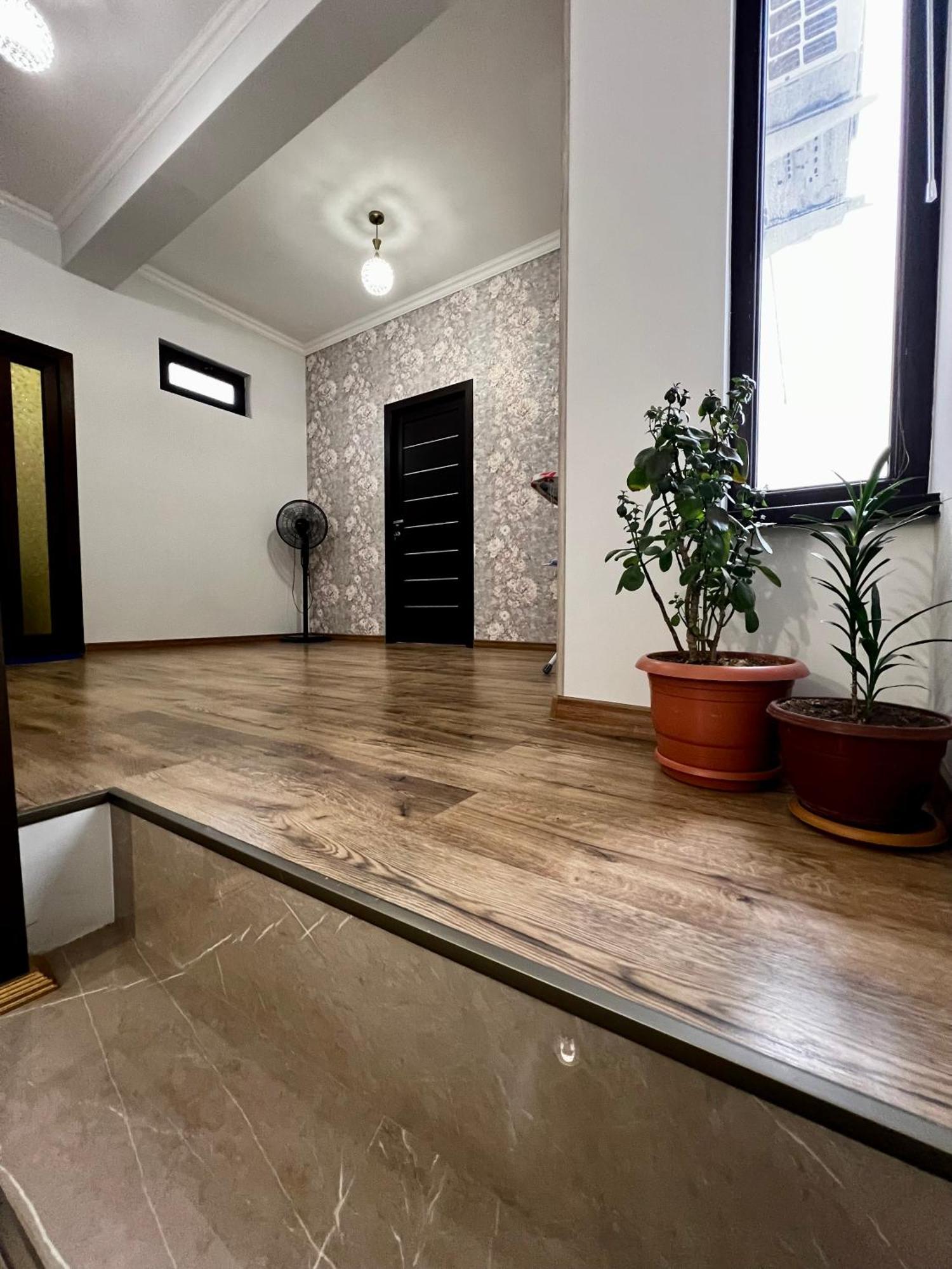 New , Comfortable 3 Bedroom House Jereván Kültér fotó